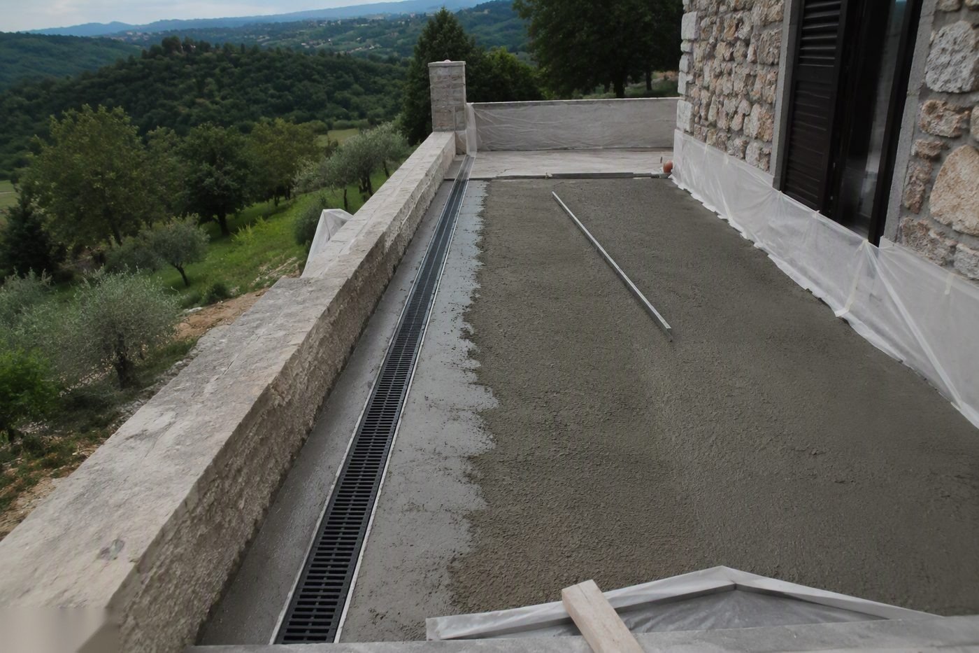Drenaggio e Pendenze Terrazzo nel Vigevanese — intervento di Rifacimento Terrazzo Vigevano